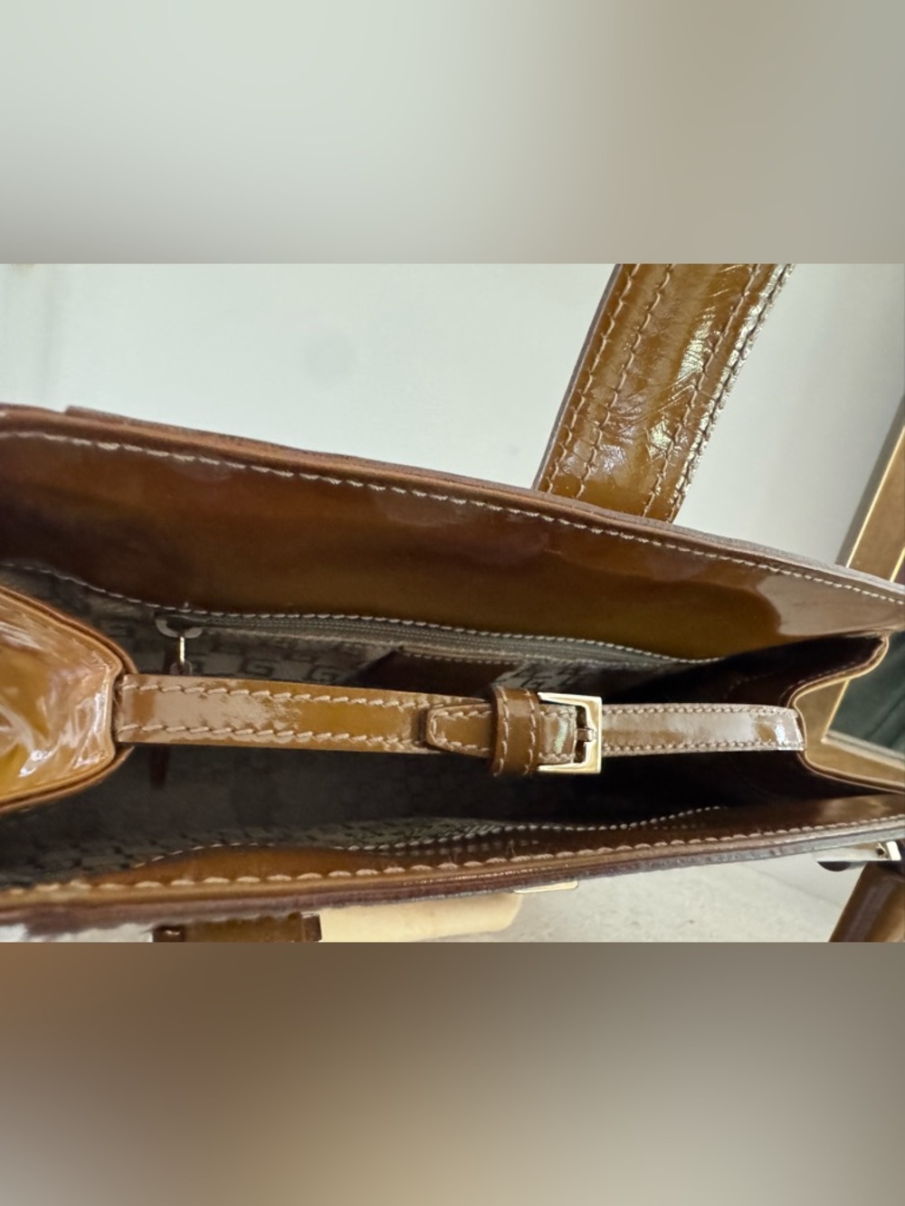 GUCCI Vintage Patent Leather G Logo Top Handle Bag Tote Gold Mustard Caramel - Picture 11 of 14